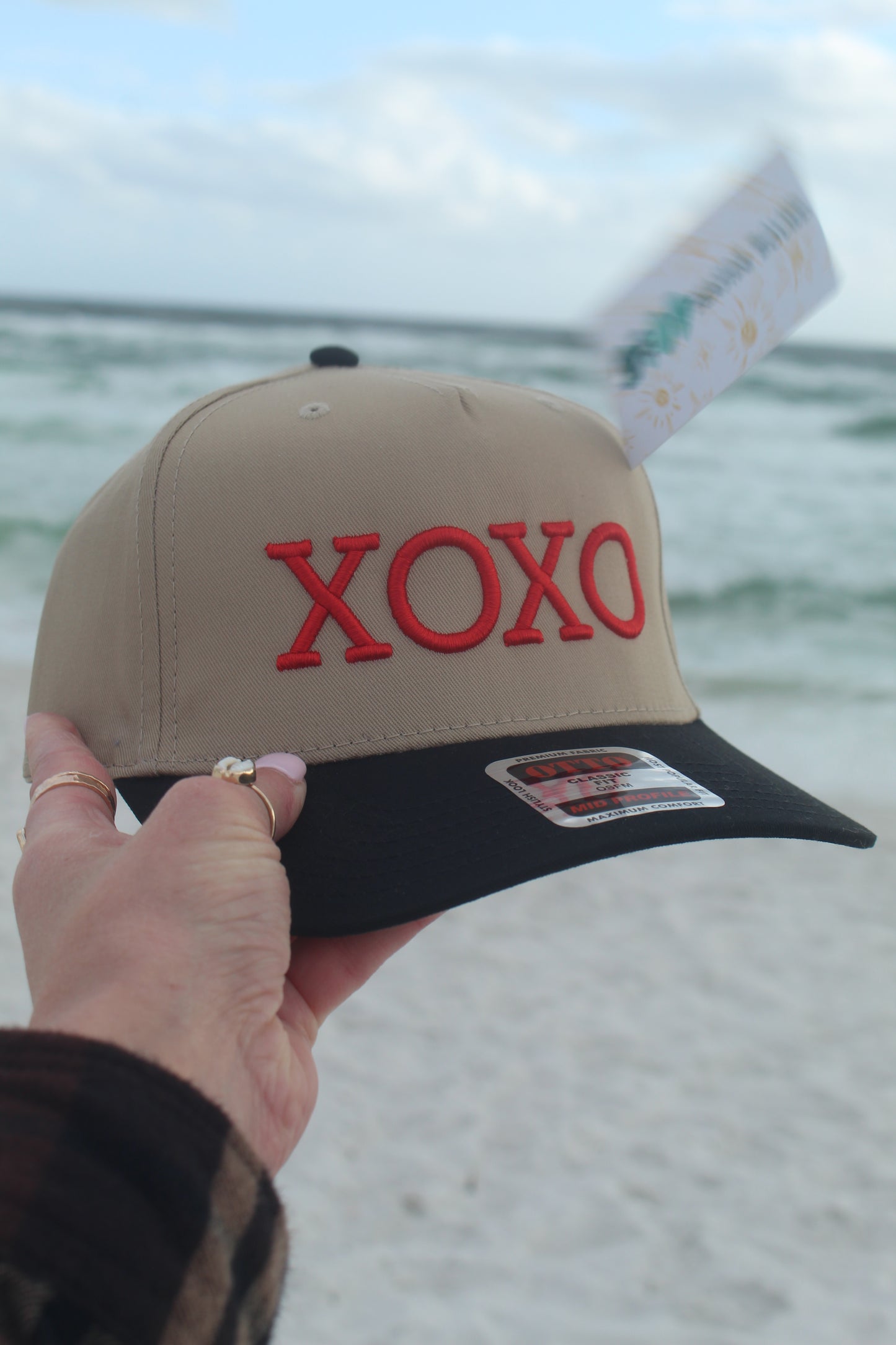 red "XOXO" puff embroidery two-tone canvas Otto 5 panel hat